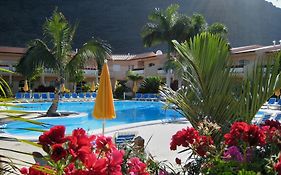 Apartamentos Jardin Del Conde